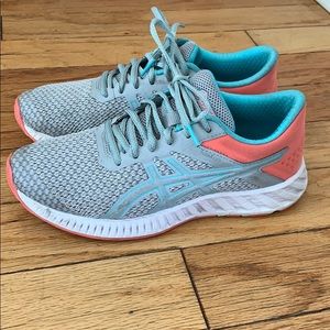 Asics fuzeX Lyte Size 7